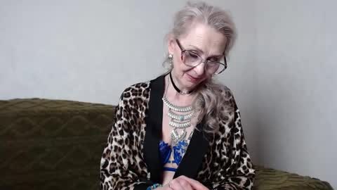 Snapshot of agatha_moore_ chatting on 02.09.25 Agatha online show from 02.09.25