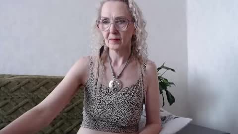 Snapshot of agatha_moore_ chatting on 03.06.25 Agatha online show from 03.06.25