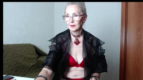 Snapshot of agatha_moore_ chatting on 09.24.25 Agatha online show from 09.24.25