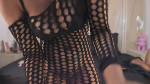 Agatha Steel online show from 04.22.26