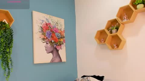 Agatha Bloom online show from 03.28.26