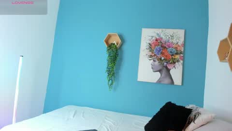 Agatha Bloom online show from 03.31.26