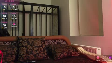 Snapshot of agelina_summer chatting on 11.04.25 Agelina Lilly Laura online show from 11.04.25