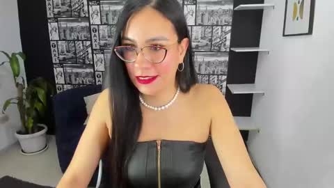 Aghata Moon online show from 03.01.25