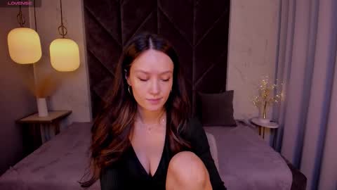 Agnes online show from 10.29.25