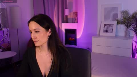 Agnes online show from 11.30.25