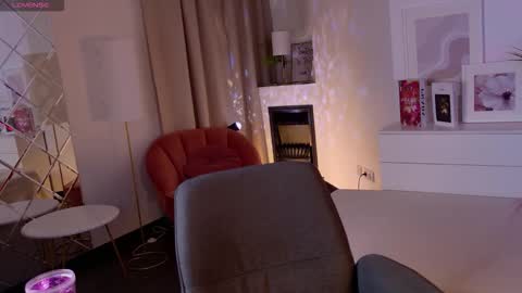 Snapshot of agnes_sky chatting on 02.22.26 Agnes online show from 02.22.26