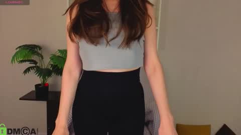 Snapshot of agnes_wells chatting on 02.19.26 agnes wells online show from 02.19.26