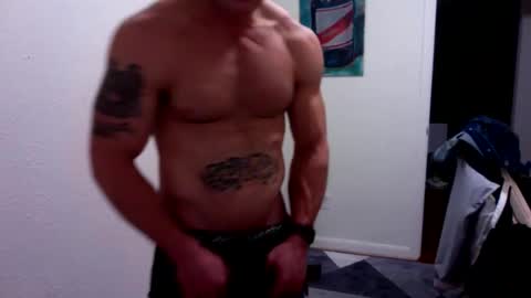 Snapshot of ahern1985 chatting on 11.11.25 ahern1985 online show from 11.11.25