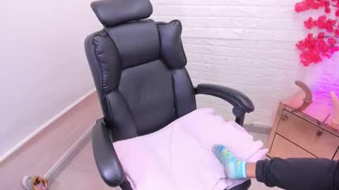 Snapshot of ahisha09 chatting on 02.15.26 Ahisha online show from 02.15.26