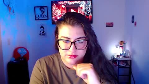 Ahriana Bluff online show from 12.19.25