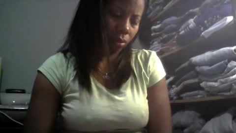 Aicha boobs online show from 10.08.25