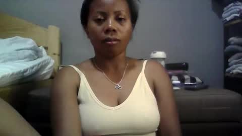 Aicha boobs online show from 02.21.26