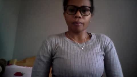 Aicha boobs online show from 03.16.26