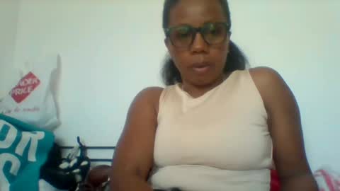 Aicha boobs online show from 06.16.26