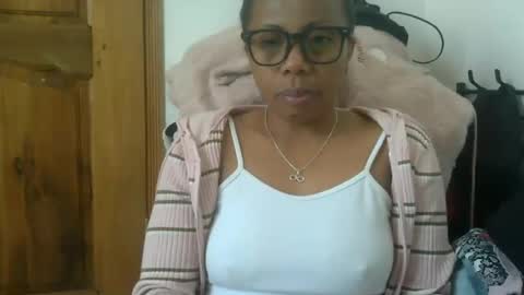 Aicha boobs online show from 06.30.26