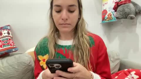 Aile online show from 12.25.24