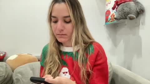 Aile online show from 12.25.24