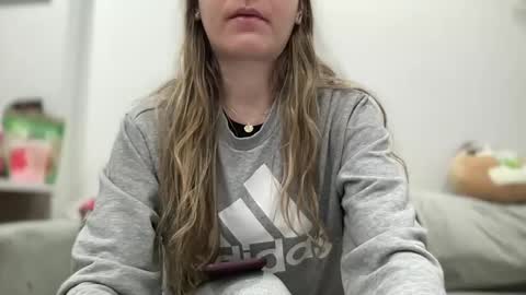 Aile online show from 02.25.25