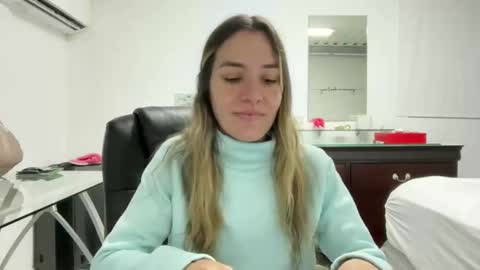 Aile online show from 10.26.25