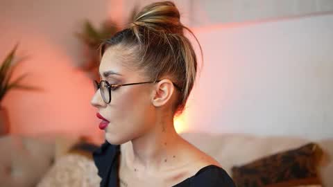  Aileen  online show from 12.02.25