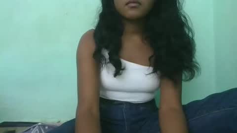 Snapshot of aimeamour chatting on 03.08.25 aimeamour online show from 03.08.25