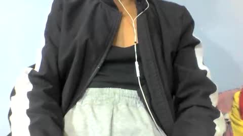 Snapshot of aimeamour chatting on 11.16.25 aimeamour online show from 11.16.25