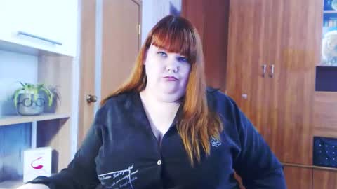 Snapshot of aimeerosebud chatting on 12.16.25 AimeeRosebud online show from 12.16.25