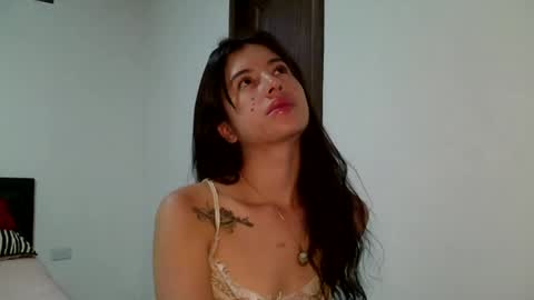 J  online show from 09.10.25