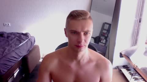 free your mind and your ass will follow online show from 03.06.26