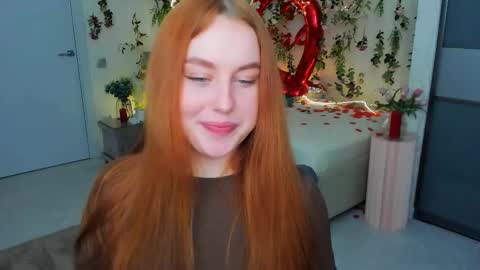 Snapshot of airysilhouette chatting on 03.10.26 Louise online show from 03.10.26