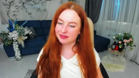 Snapshot of airysilhouette chatting on 06.08.26 Louise online show from 06.08.26