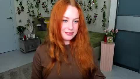 Snapshot of airysilhouette chatting on 06.20.26 Louise online show from 06.20.26