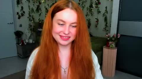 Snapshot of airysilhouette chatting on 07.02.26 Louise online show from 07.02.26