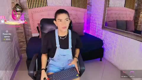Snapshot of aisha__cambell chatting on 05.29.26 aisha__cambell online show from 05.29.26