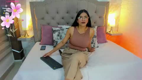 Snapshot of aisha__cambell chatting on 07.28.26 aisha__cambell online show from 07.28.26