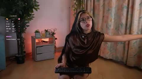 Snapshot of aisha_bx chatting on 07.16.26 Aisha online show from 07.16.26