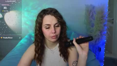 Snapshot of aisha_riley chatting on 10.22.25 Aisha online show from 10.22.25