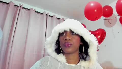 Snapshot of aisha_w10 chatting on 02.18.25 Aisha online show from 02.18.25