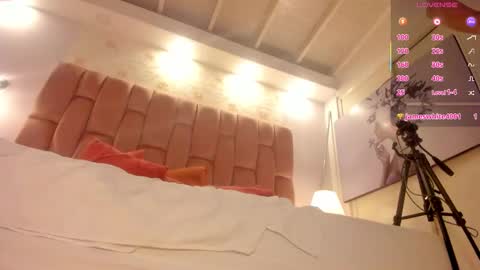 aisha  online show from 03.18.26