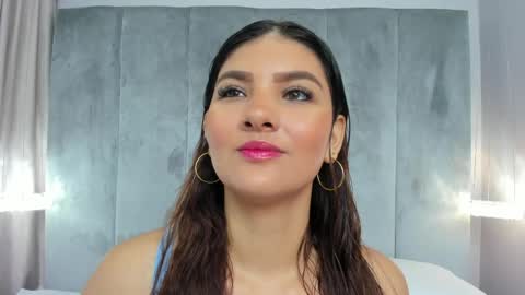 Snapshot of aitanajones1_ chatting on 05.28.26 Aitana online show from 05.28.26