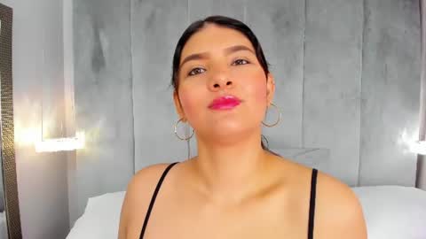 Snapshot of aitanajones1_ chatting on 06.17.26 Aitana online show from 06.17.26
