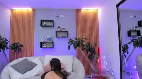 Snapshot of aixa_charless chatting on 06.10.26 Aixa online show from 06.10.26