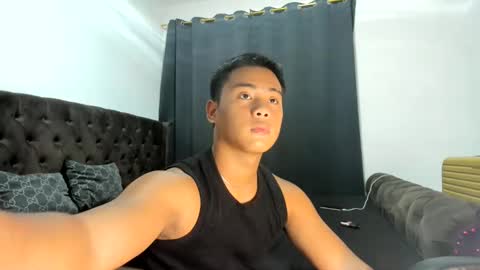 Snapshot of aizawa194624 chatting on 05.27.26 aizawa194624 online show from 05.27.26