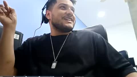 Snapshot of aj_cooper90_ chatting on 12.30.24 Esteban online show from 12.30.24