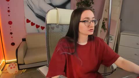 Snapshot of akaheby chatting on 02.18.25 akaheby online show from 02.18.25