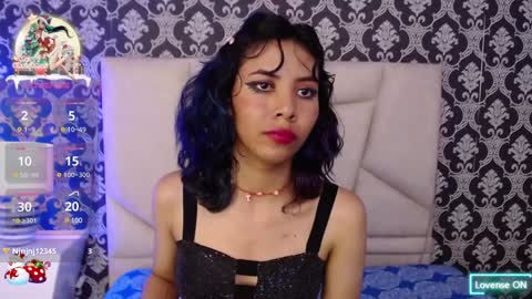 A K A N E  U W U online show from 12.31.24