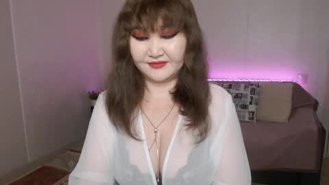 Snapshot of akanire chatting on 05.10.26 Shelly online show from 05.10.26