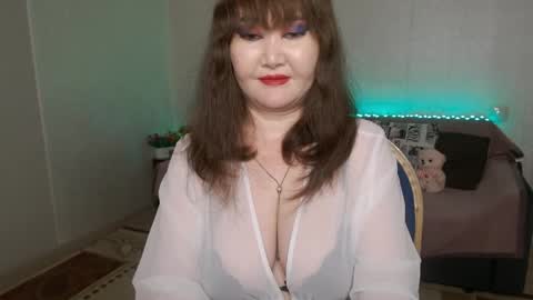 Snapshot of akanire chatting on 06.03.26 Shelly online show from 06.03.26