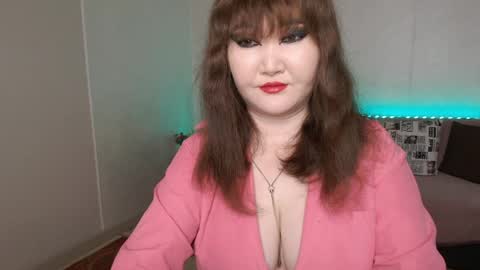 Snapshot of akanire chatting on 06.09.26 Shelly online show from 06.09.26